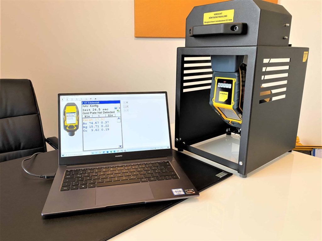Laptop Edelmetallanalyse-Software mit Edelmetall-Analysegerät Peine